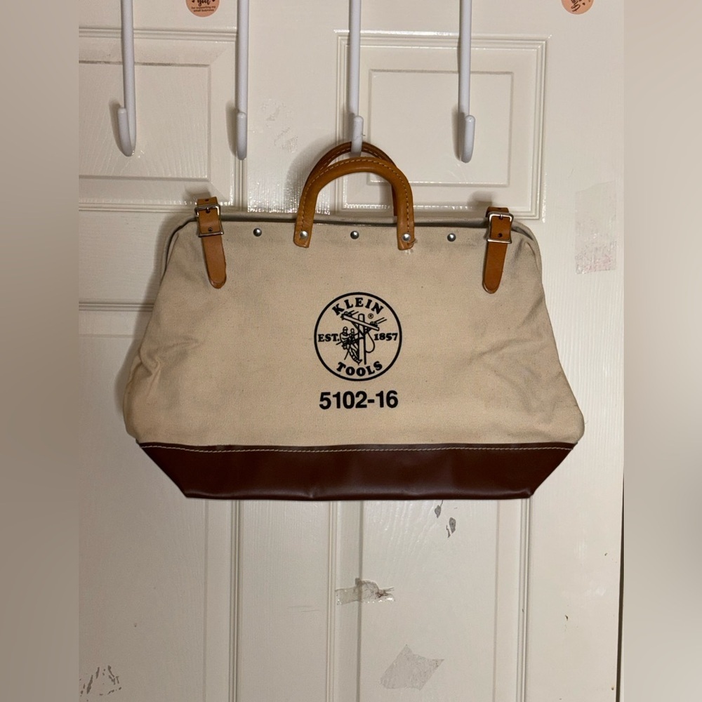 KLEIN TOOLS 5102-16 Tool Bag,Canvas,General Purpose​​ - Picture 3 of 9